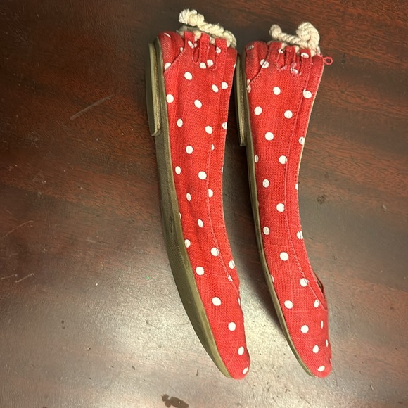 Red with white polka dot shoes
Size 8 - Picture 4 of 5